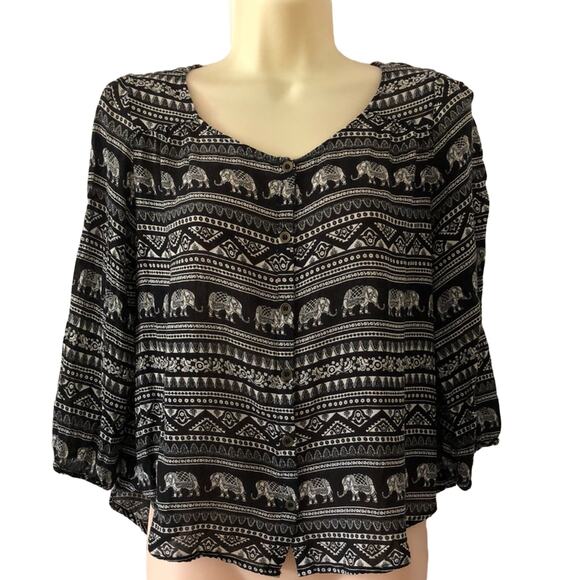 Forever 21 Black & White Elephant Print Blouse Juniors Size Small - Picture 1 of 7